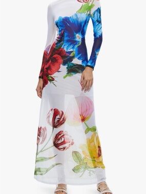 Alice + Olivia White Delora Long Sleeve Maxi Dress